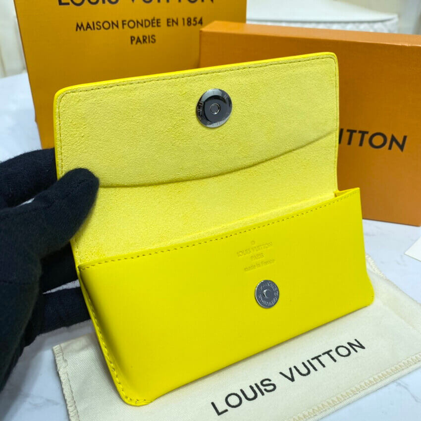 Louis Vuitton Damier Azur Woody Glasses Case GI0388