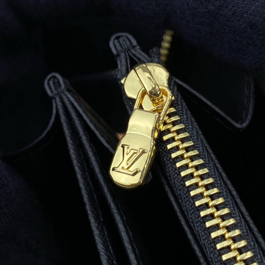 Louis Vuitton Game On Zippy Wallet M57491