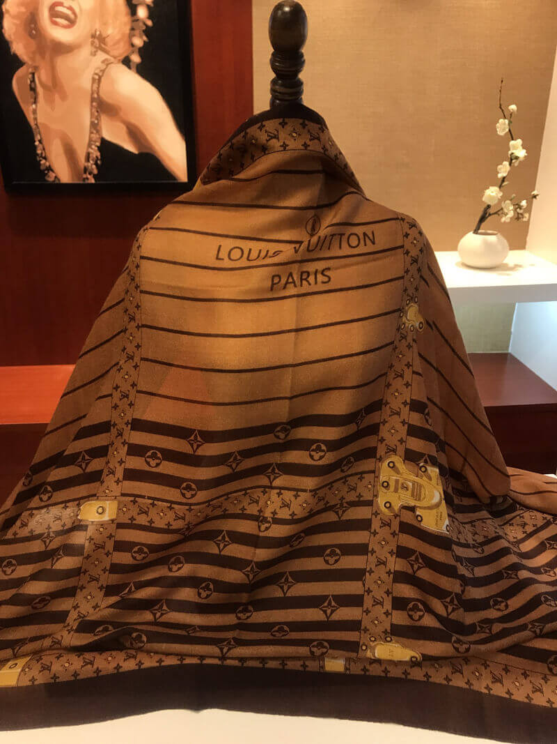 Louis Vuitton Monogram Confidential Scarf 2551