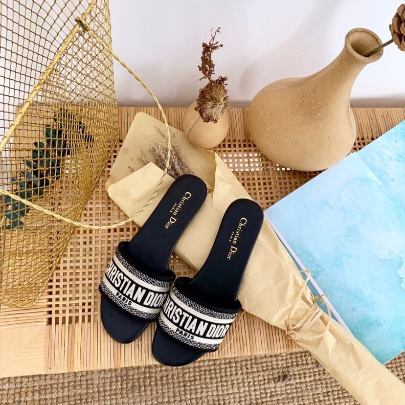 Dior Dway Mule In Embroidered Cotton KCQ301