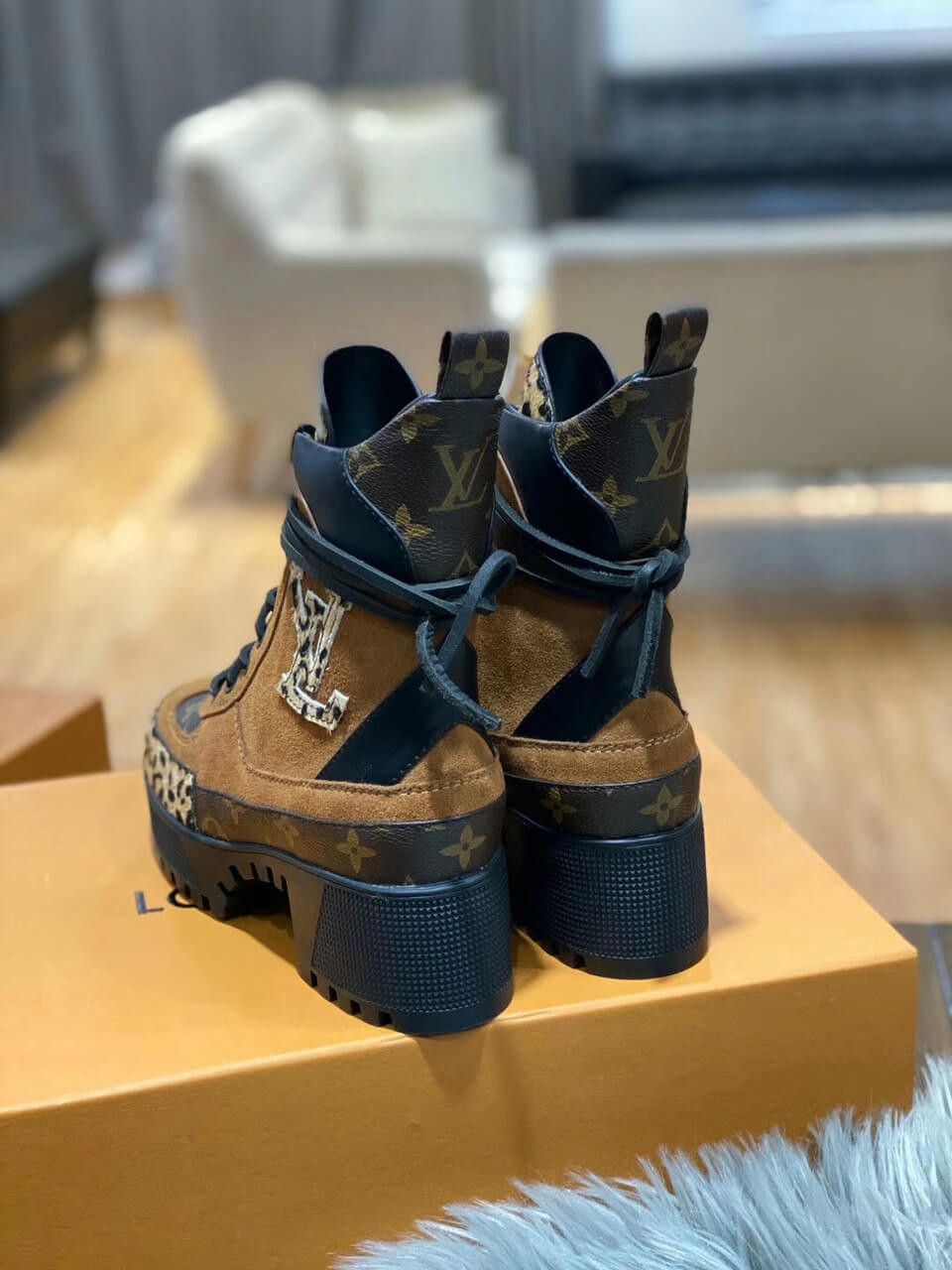 Louis Vuitton Laureate Desert Boot 1A5NOD