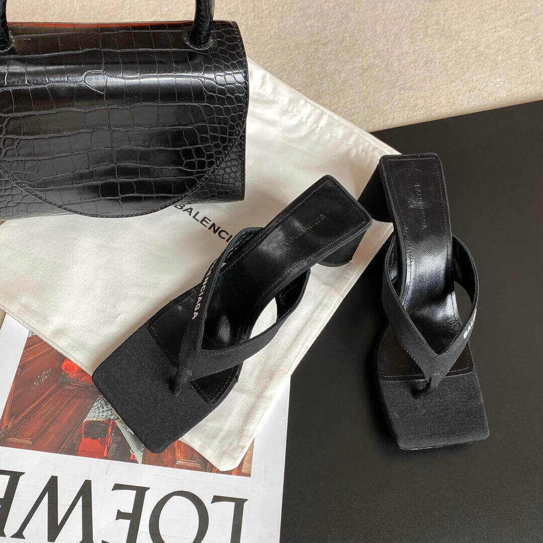 Balenciaga Logo T-bar sandals 434344-1