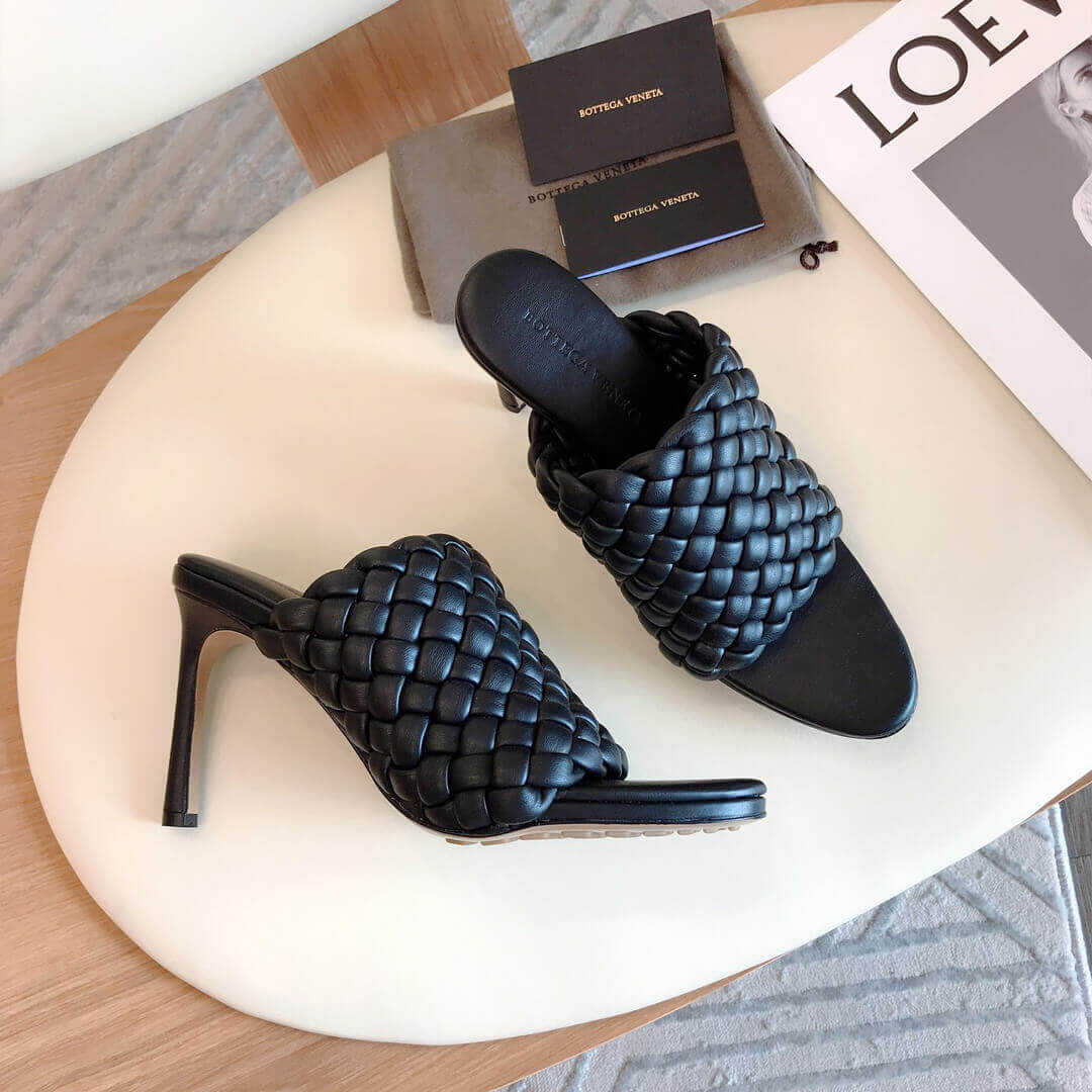 Bottega Veneta BV Curve Sandals 621340 Black