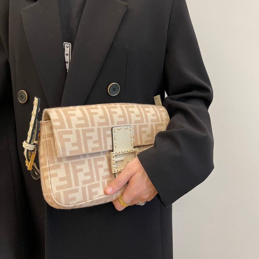 Fendi Baguette 1997 Beige FF Wool Bag 8BR792