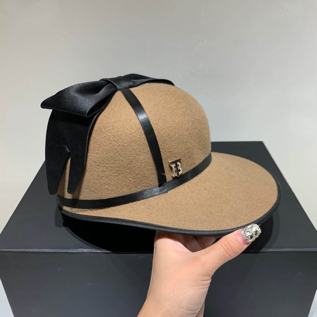 Burbbery Wool Hat 8011