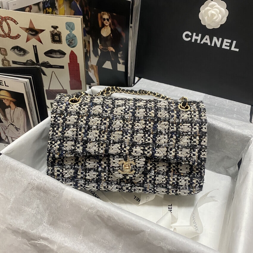 Chanel  Classic Flap Bag in Black/Beige Glittered Tweed 1112