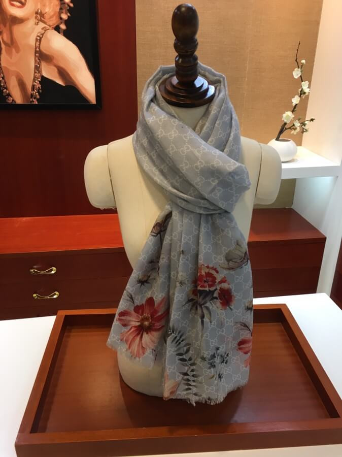 Gucci GG Blooms Print Scarf 499225