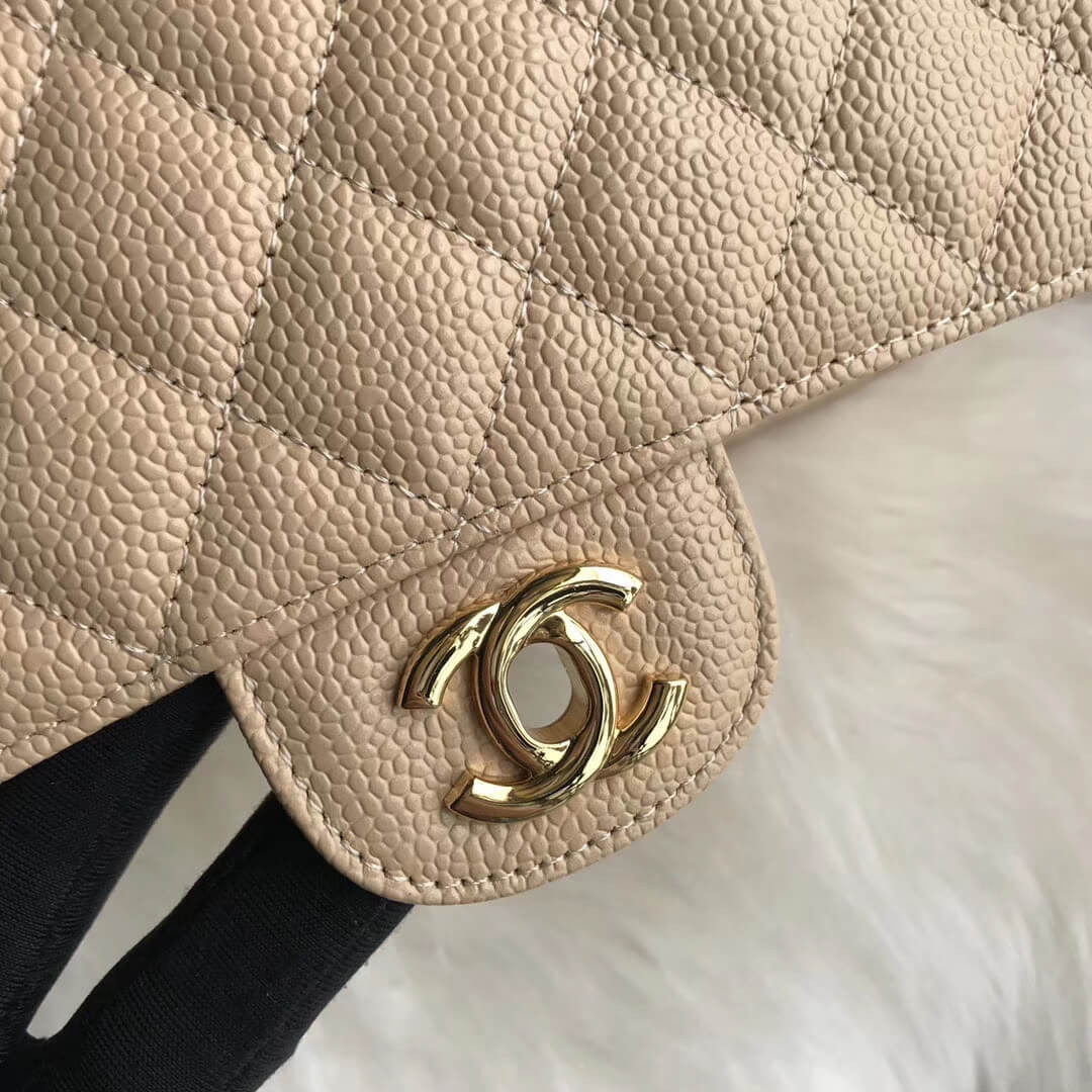 Chanel Caviar Calfskin Classic Flap Bag A01112