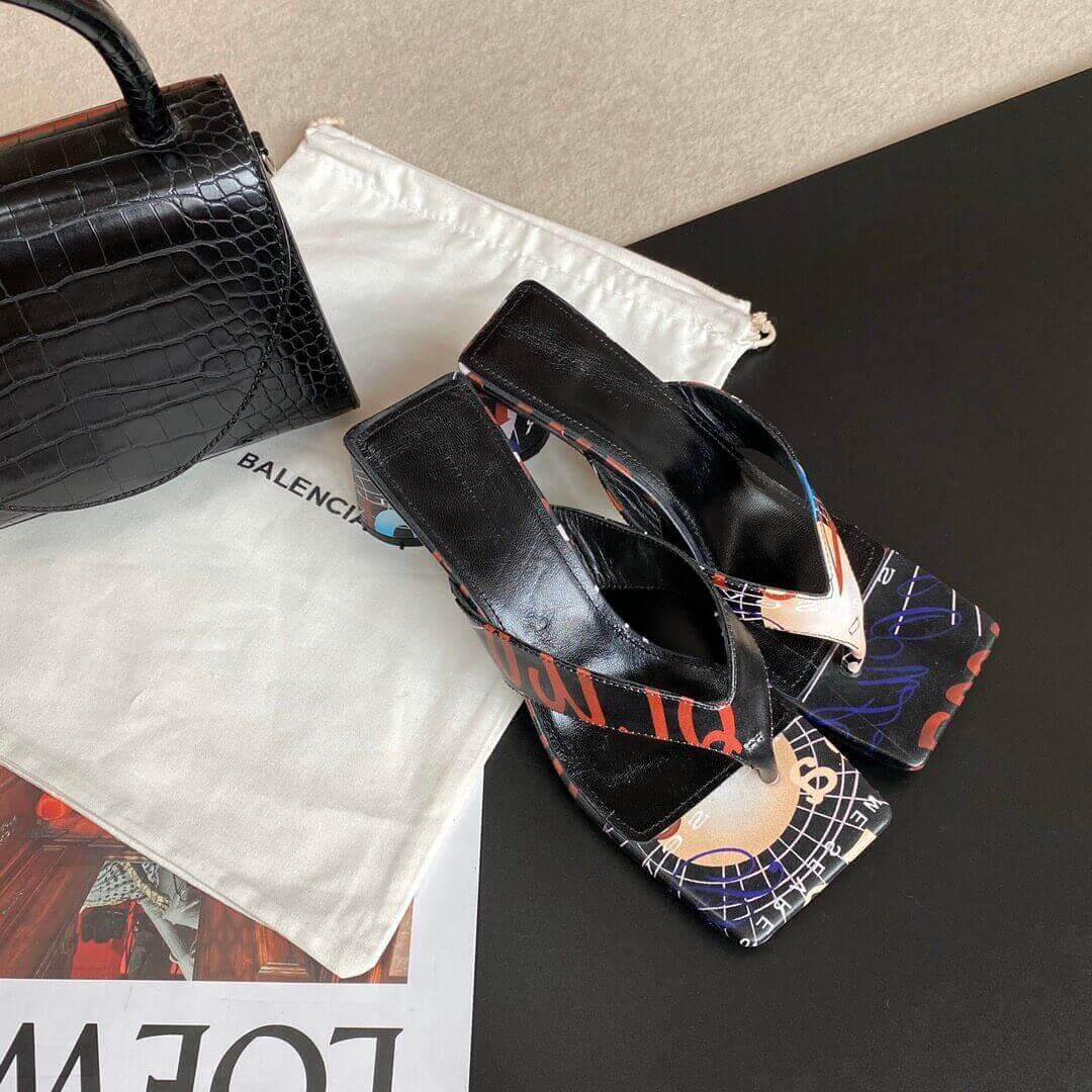 Balenciaga Logo T-bar sandals 434344-3