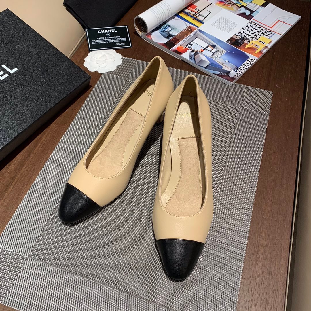 Chanel Klassische Pumps G35802