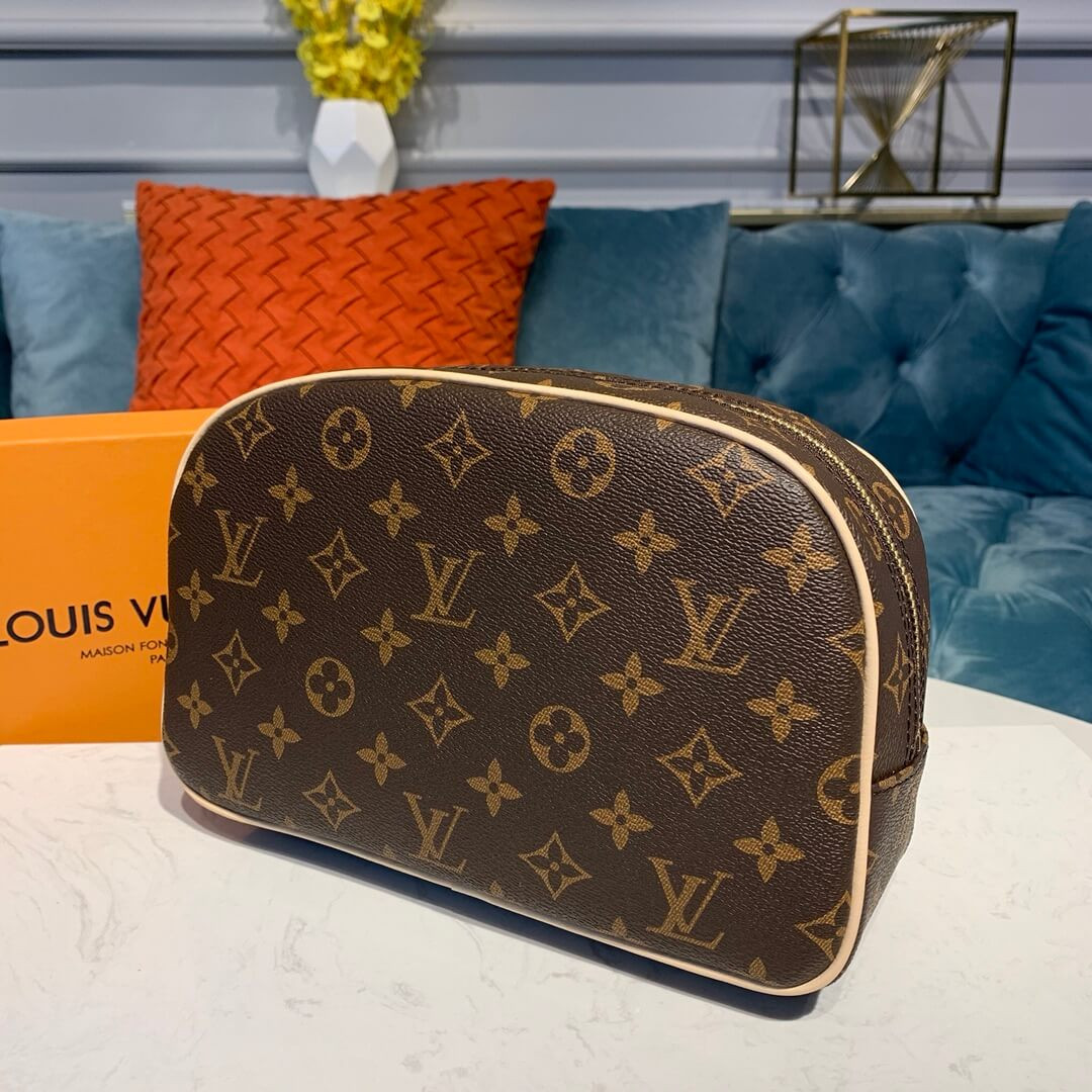 Louis Vuitton Monogram Canvas Toiletry Bag 25 M47527