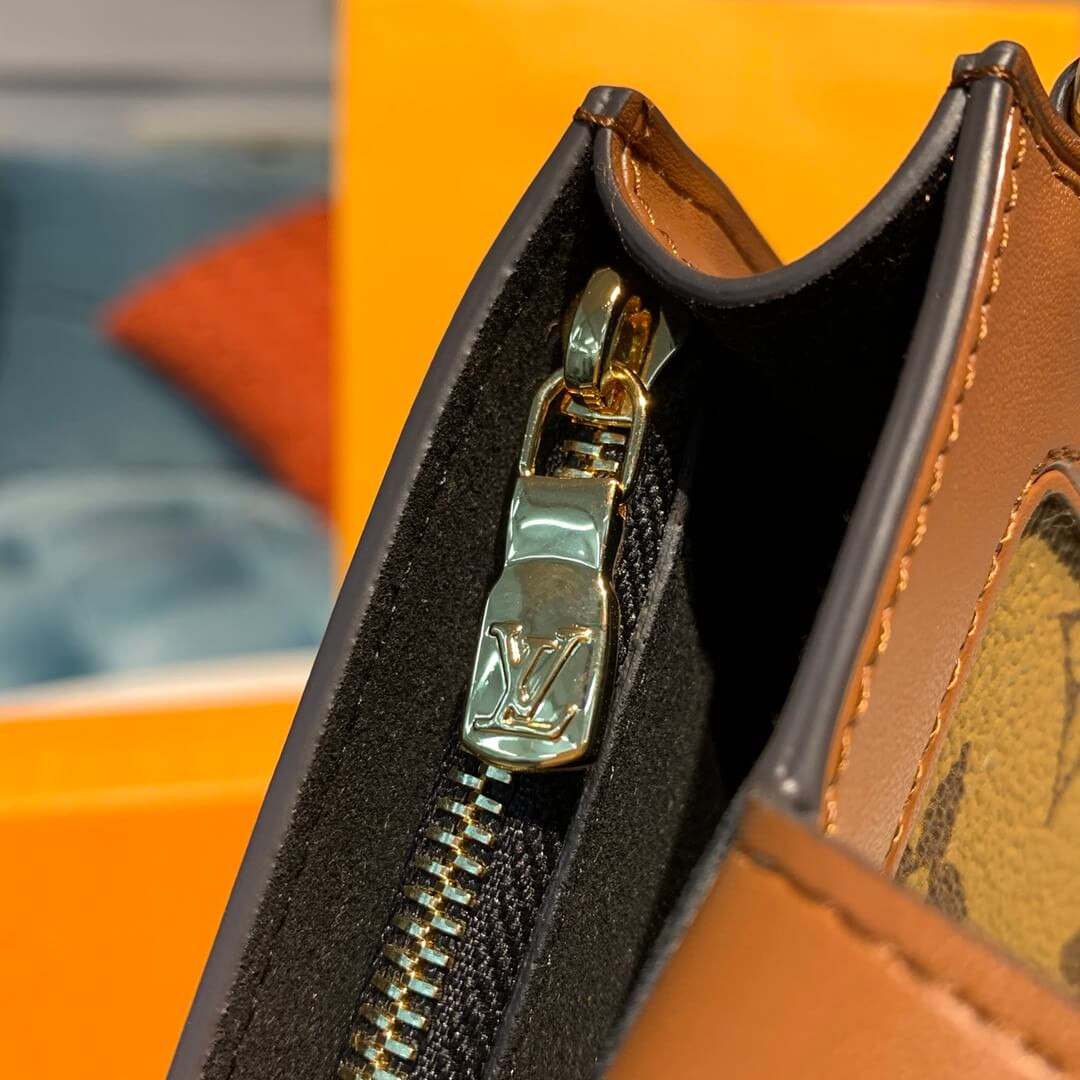 Louis Vuitton Dauphine Coin Purse M44179