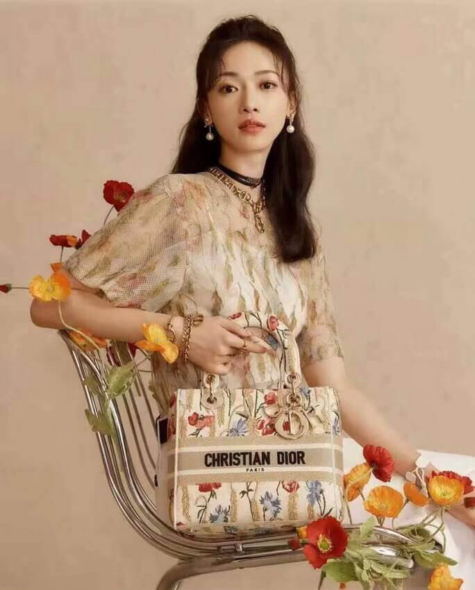 Dior Medium Lady D-Lite Hibiscus Metallic Thread Embroidery Bag M0565