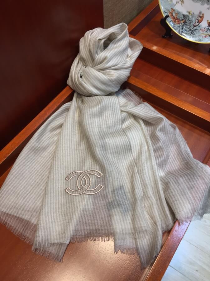 Chanel Cashmere Stole B02021