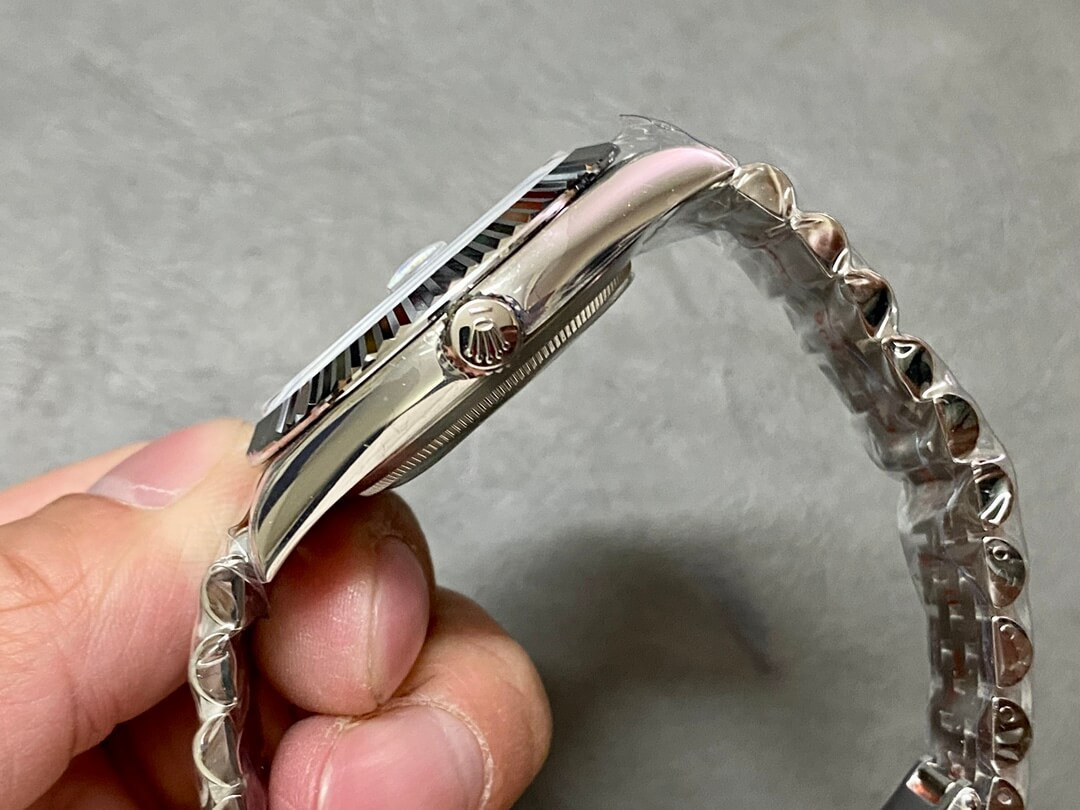 Rolex Datejust 41mm Blue Motif Dial Jubilee Stainless Steel Automatic Fluted Bezel