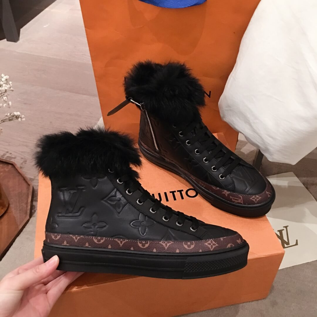 Louis Vuitton Fur Lined Sneaker 5C3137