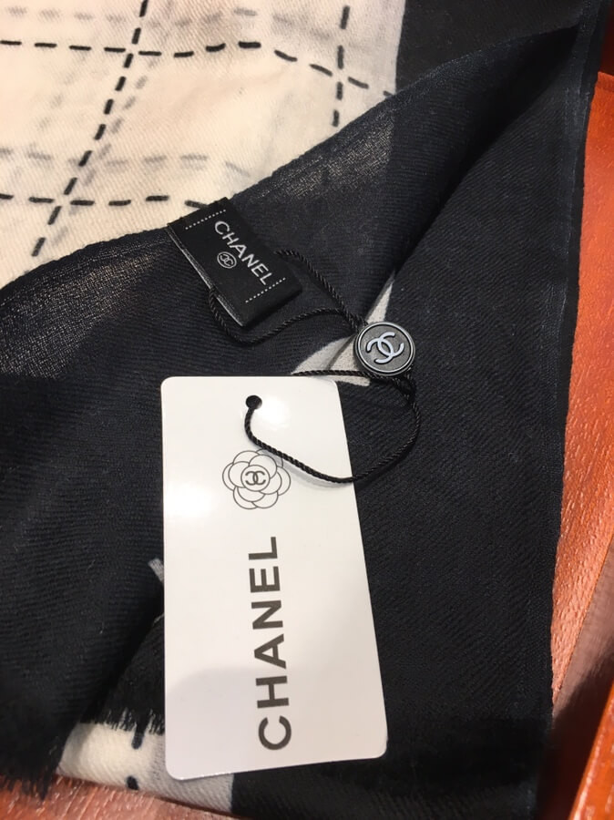 Chanel Cashmere Wool Sequins CC Stole C32041