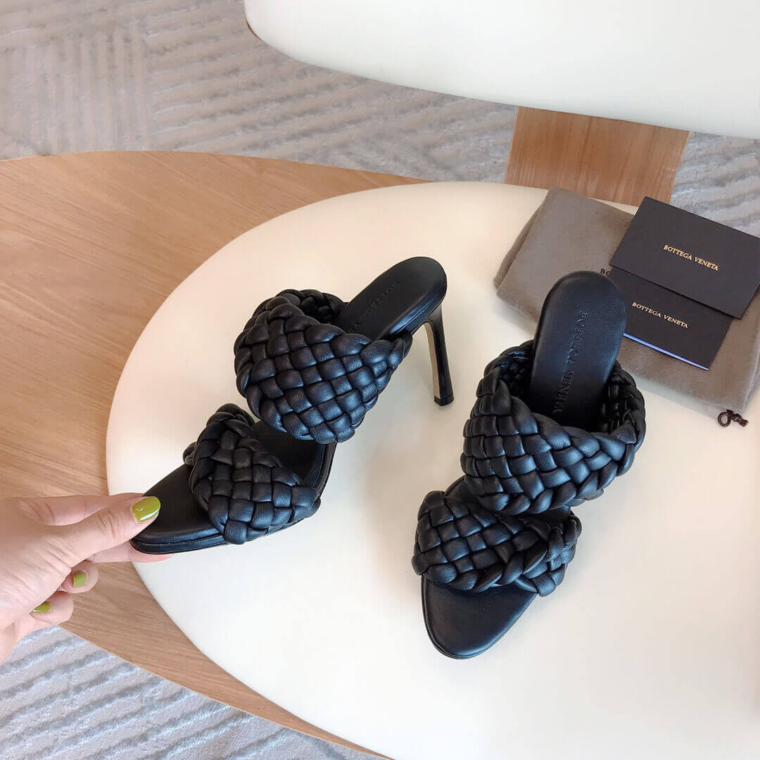 Bottega Veneta BV Curve Sandals 621213 Black