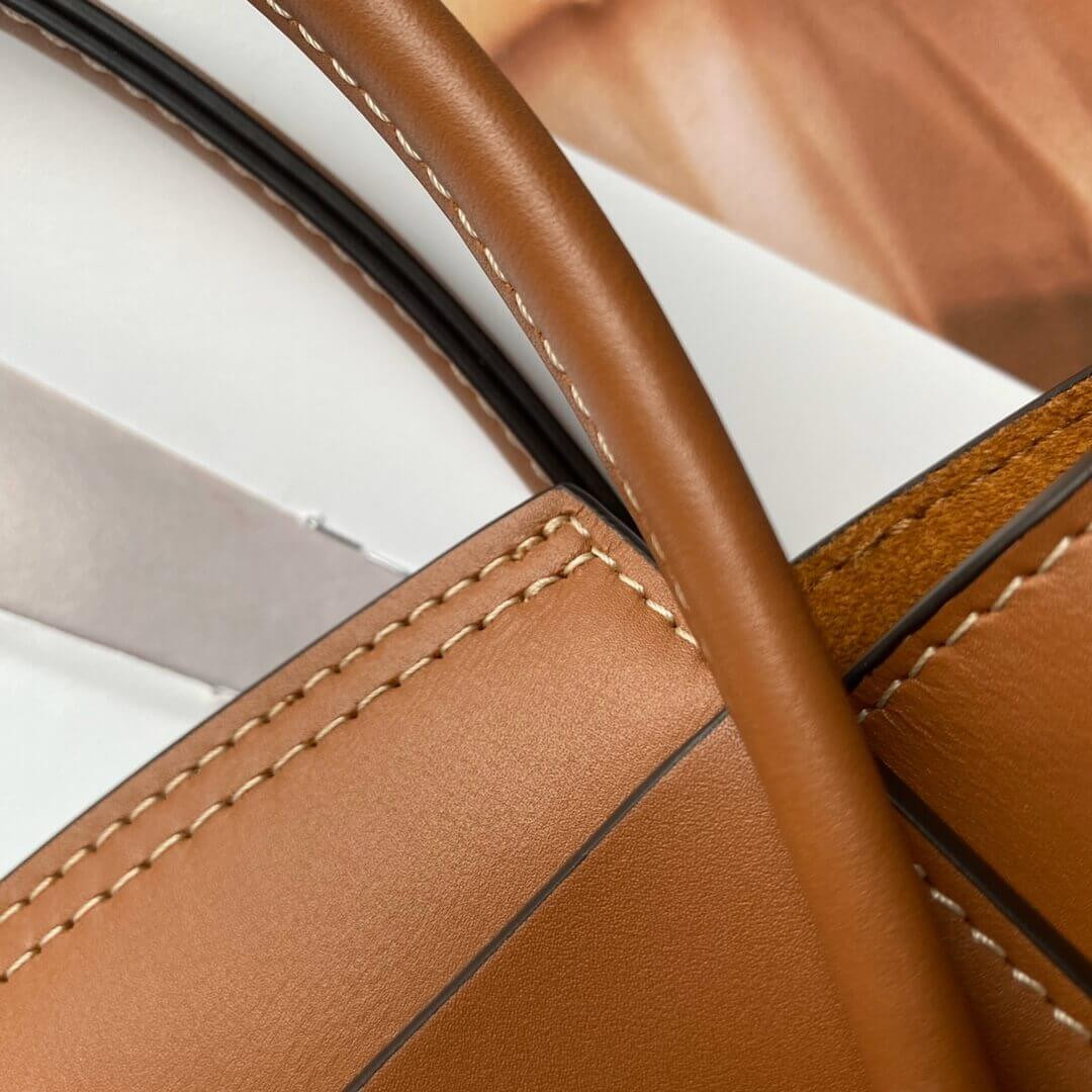 Bottega Veneta Mini Arco In Smooth Calfskin 600606