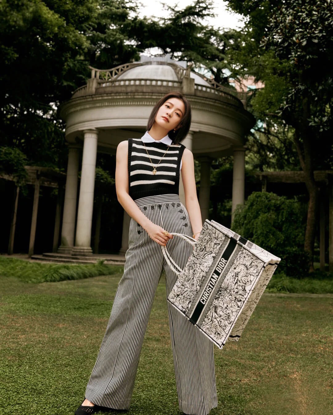 Dior Book Tote Latte Multicolor Dior Zodiac Embroidery M1286