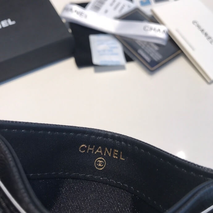 Chanel Grained Calfskin Boy Card Holder A84431