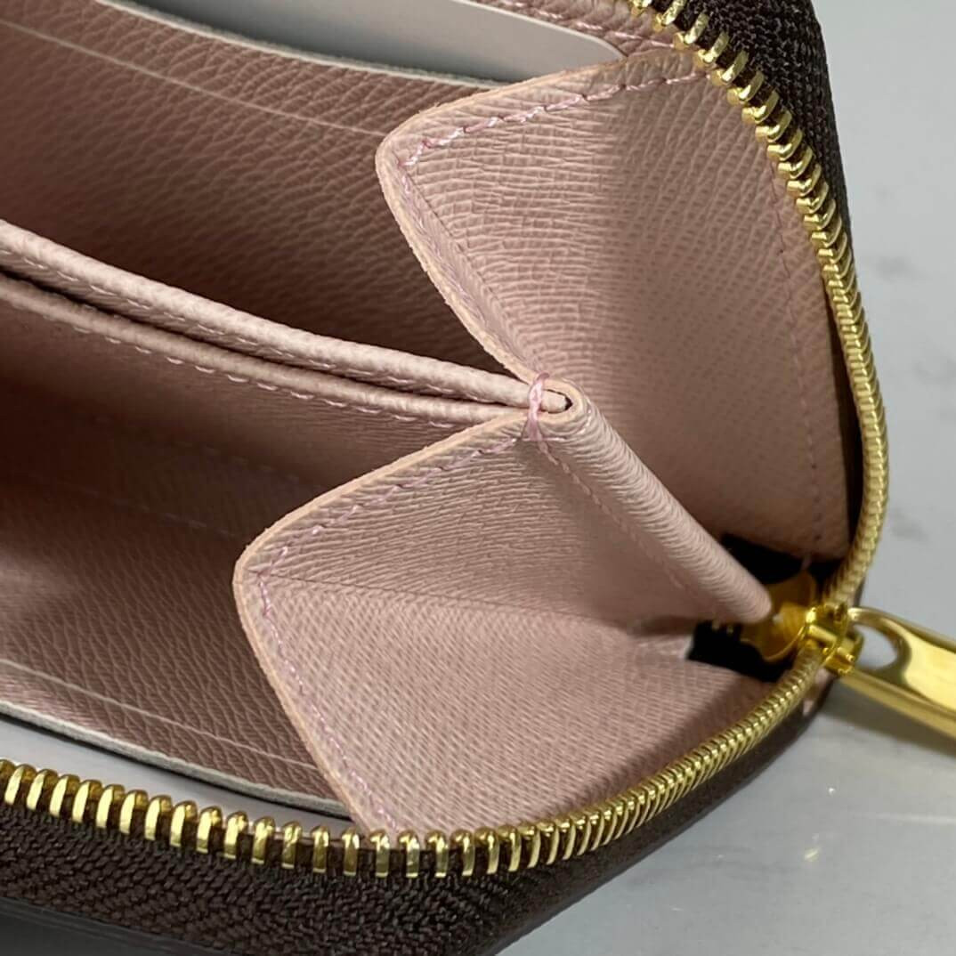 Louis Vuitton Christmas Animation 2020 Zippy Coin Purse M69745