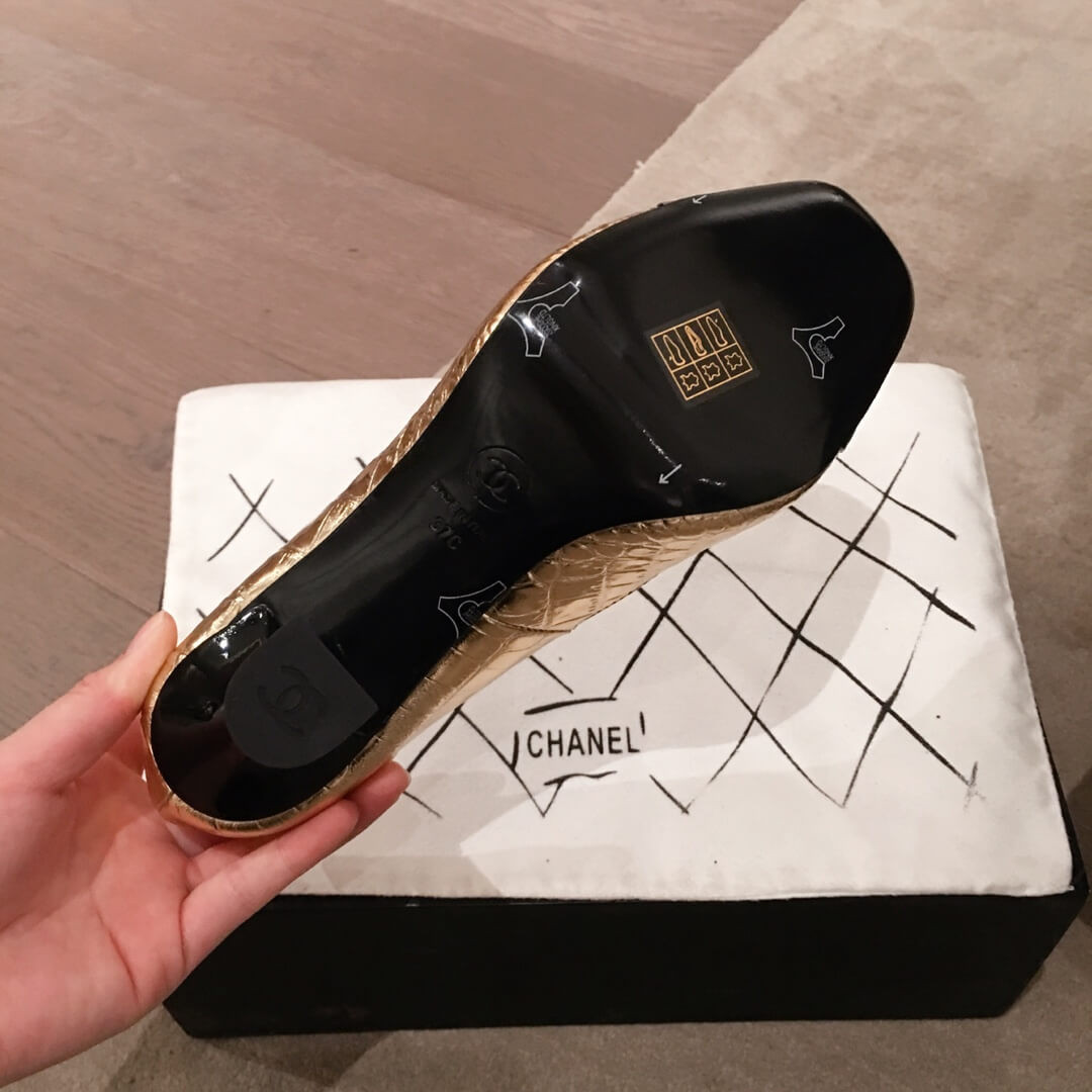 Chanel Crocodile Patent Pumps G35827