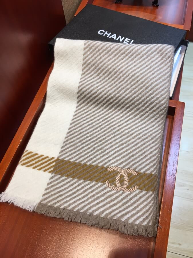 Chanel Cashmere Stole C2677