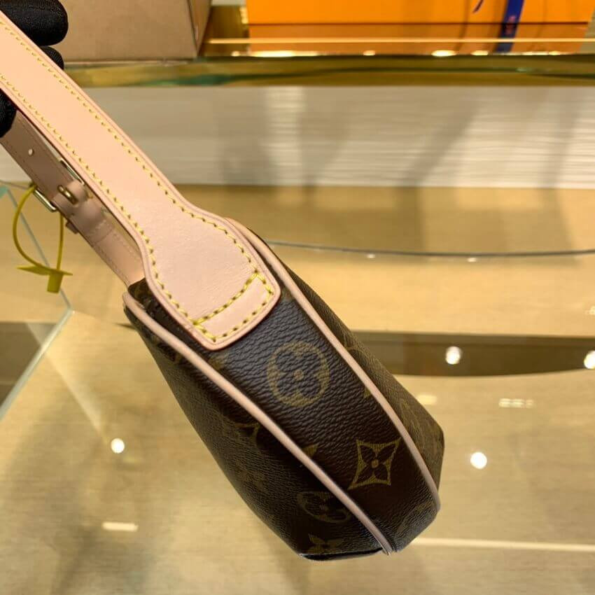 Louis Vuitton Monogram Canvas Croissant PM M51511