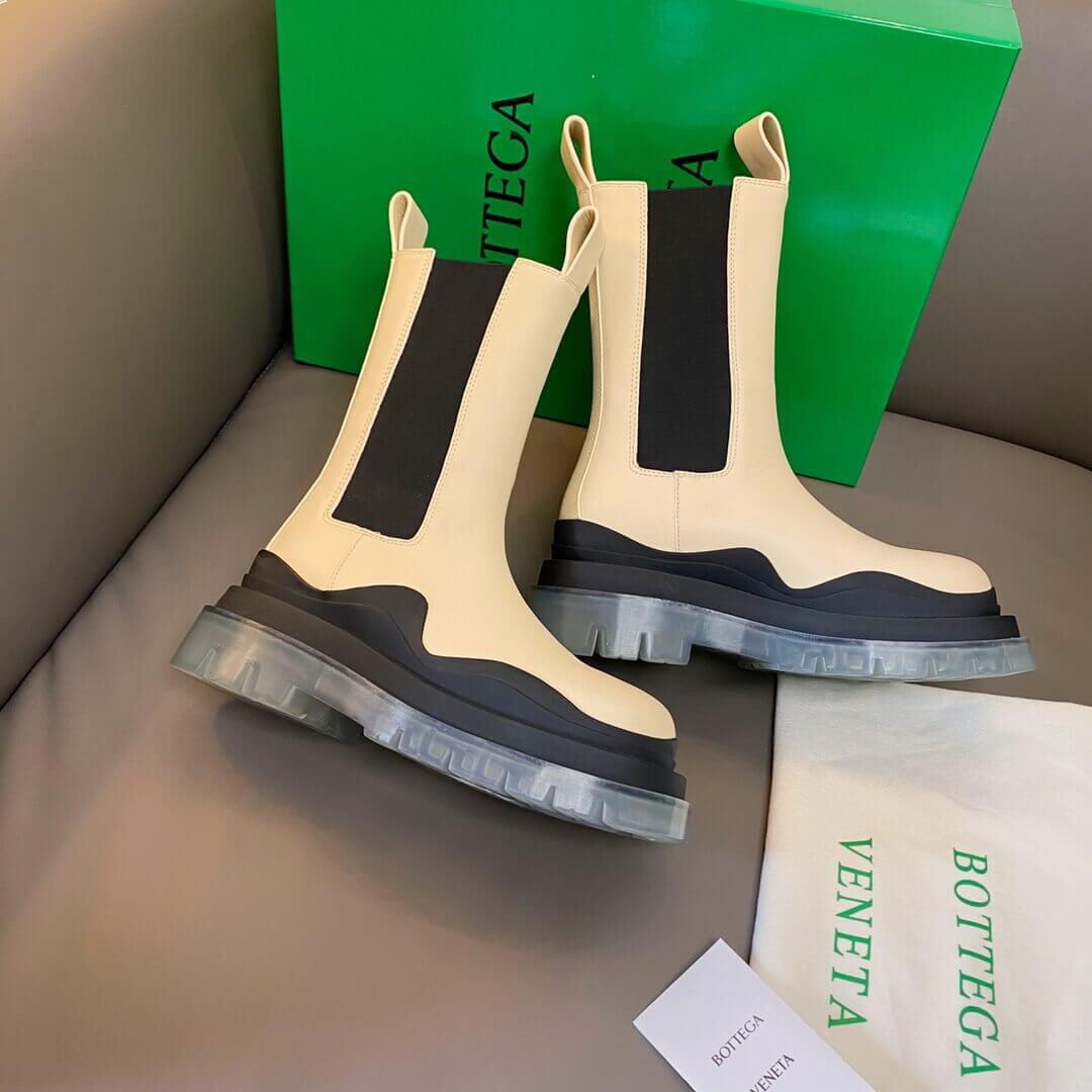 Bottega Veneta Rubber-Trimmed Leather Chelsea Boots Beige