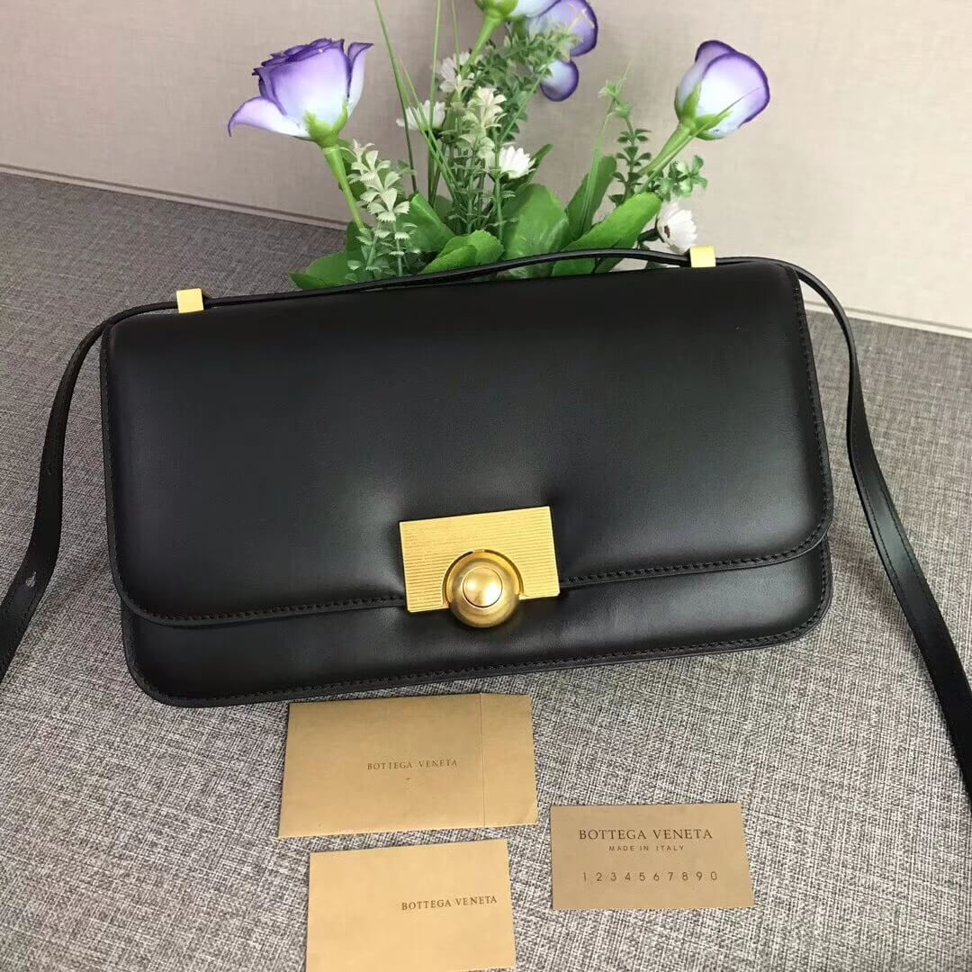 Bottega Veneta Smooth Leather Bv Classic Bag 578009