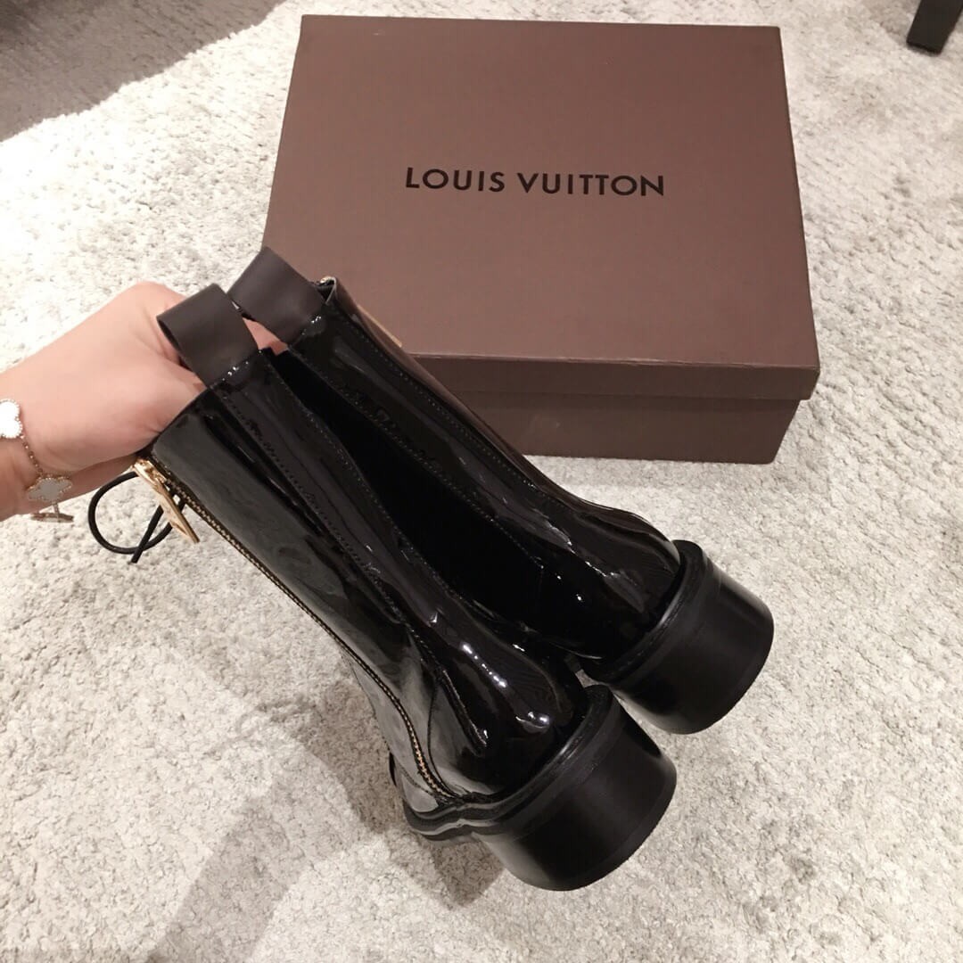 Louis Vuitton Silhouette Ankle Boot 1A5BPB