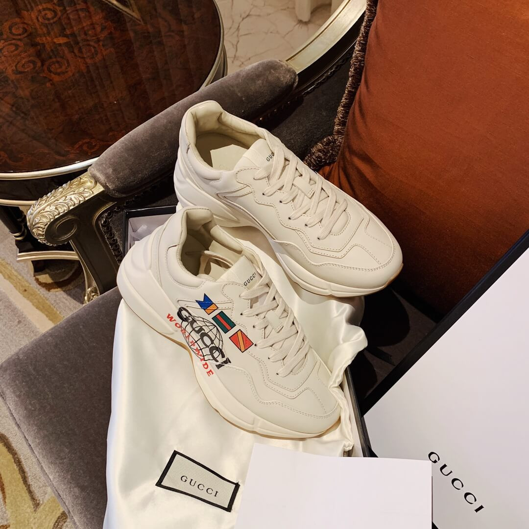 Gucci Graphic Print Low-Top Sneaker 609343