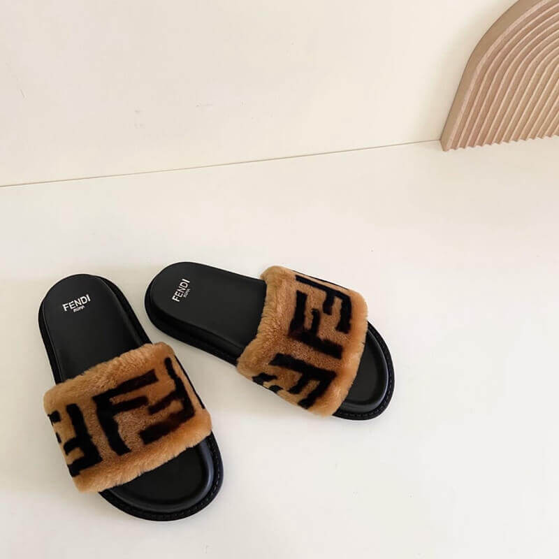 Fendi FF Fur Pool Slide Sandals F125