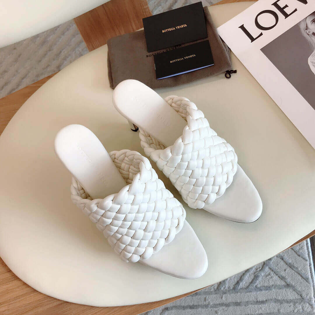 Bottega Veneta BV Curve Sandals 621340 White