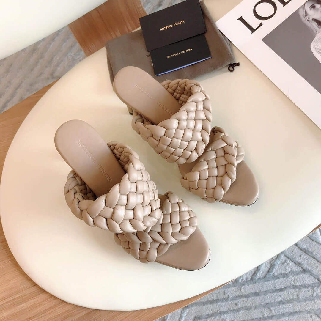 Bottega Veneta BV Curve Sandals 621213 Tapioca
