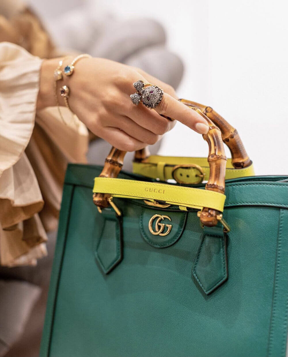 Gucci Diana Small Tote Bag 660195