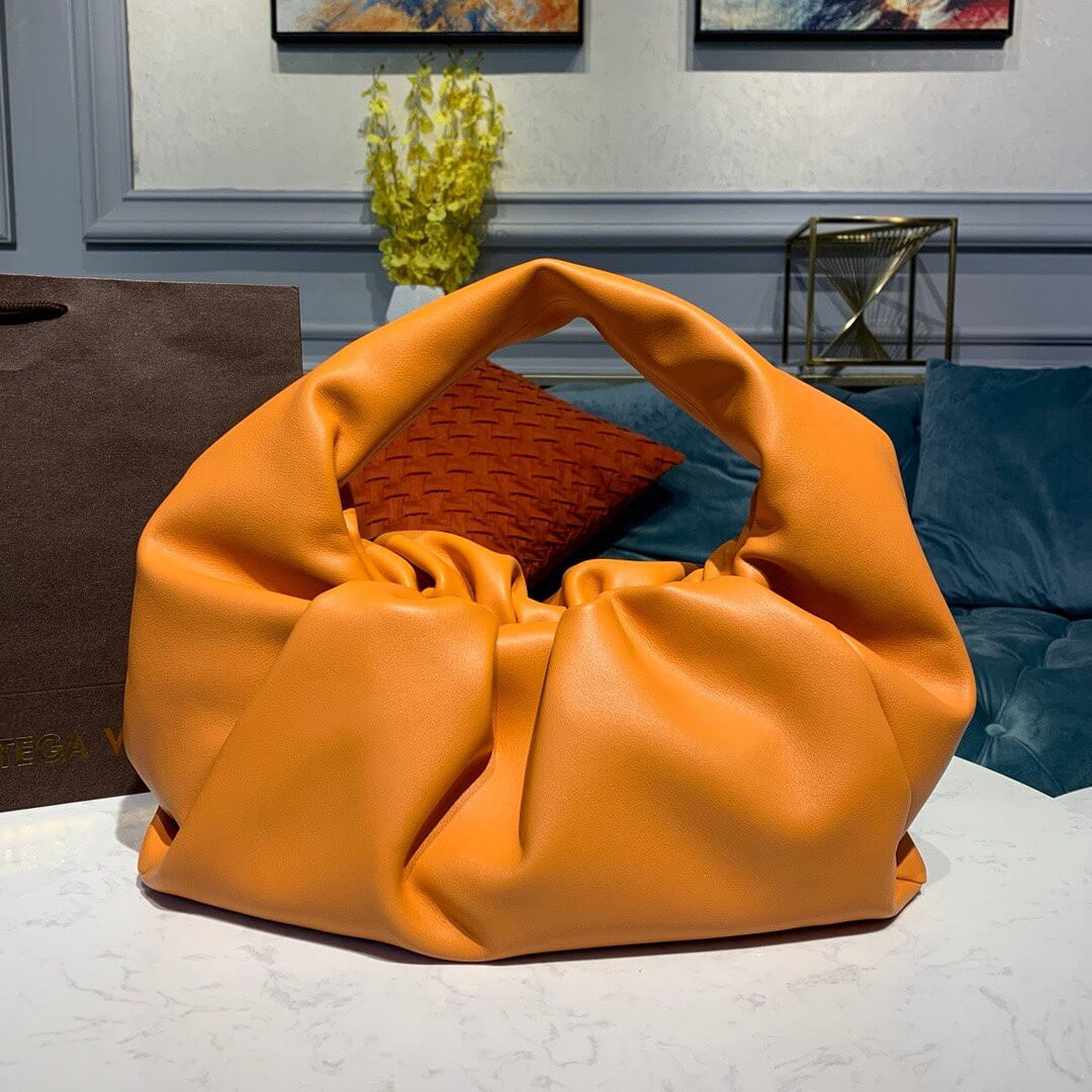 Bottega Veneta The Shoulder Pouch Small Leather Bag 610524