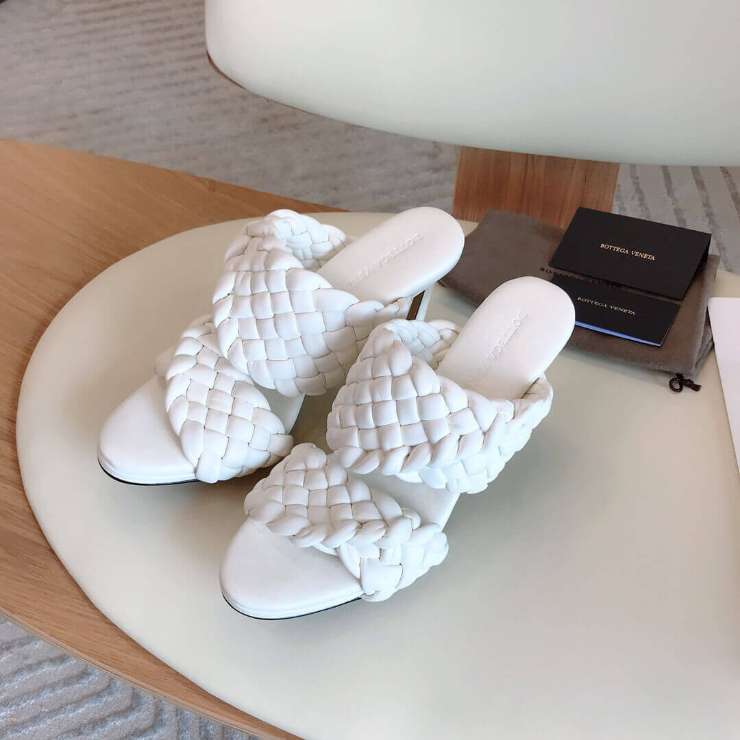 Bottega Veneta BV Curve Sandals 621213 White