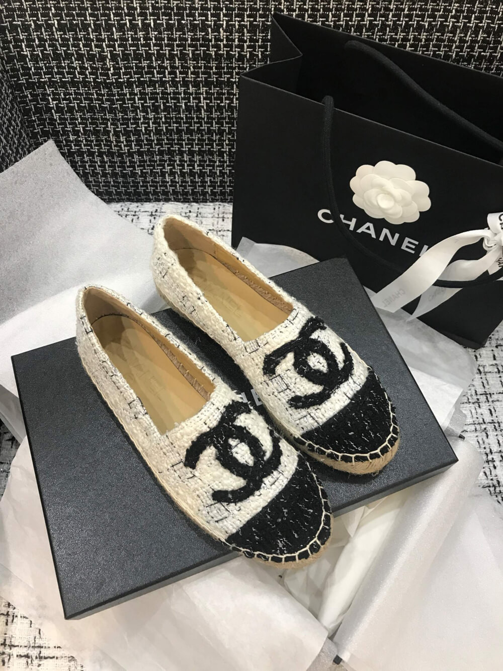 Chanel Tweed Espadrilles G29762 White/Black
