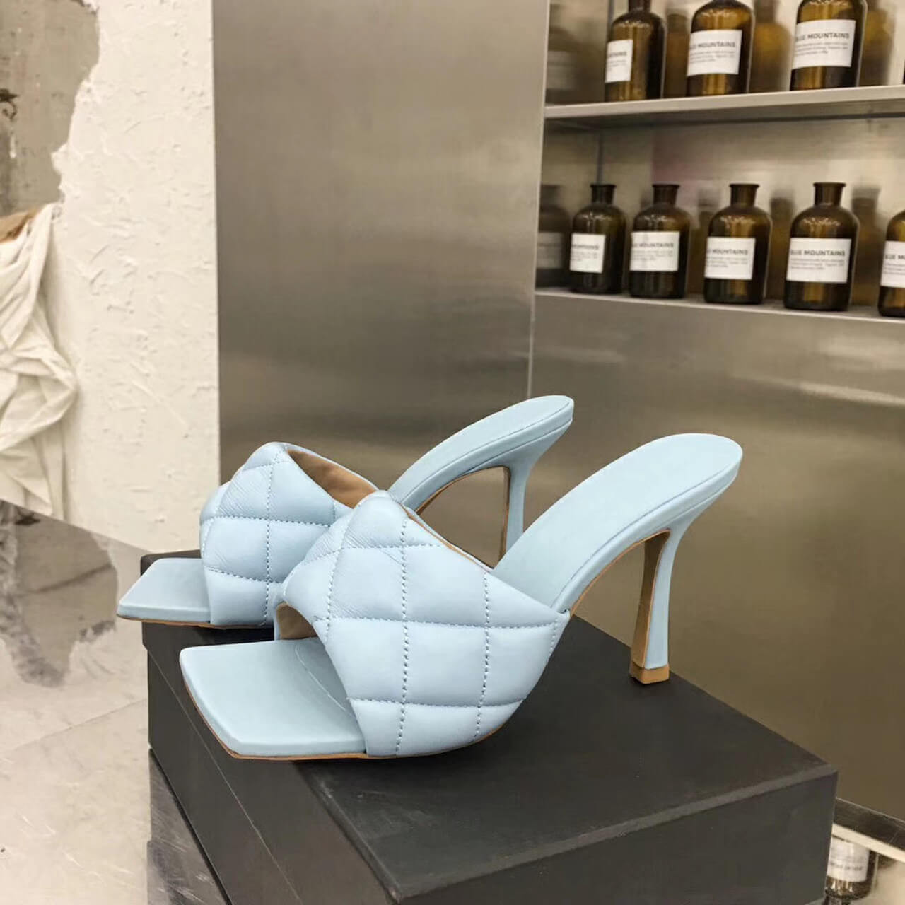 Bottega Veneta Puffy Dream Square Mules 592015