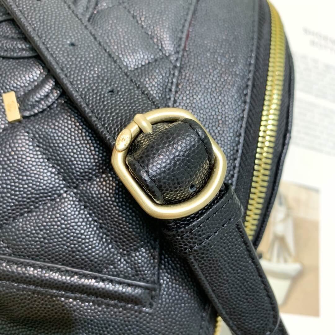 Chanel Quilted Caviar Clafskin Waist Bag S0929