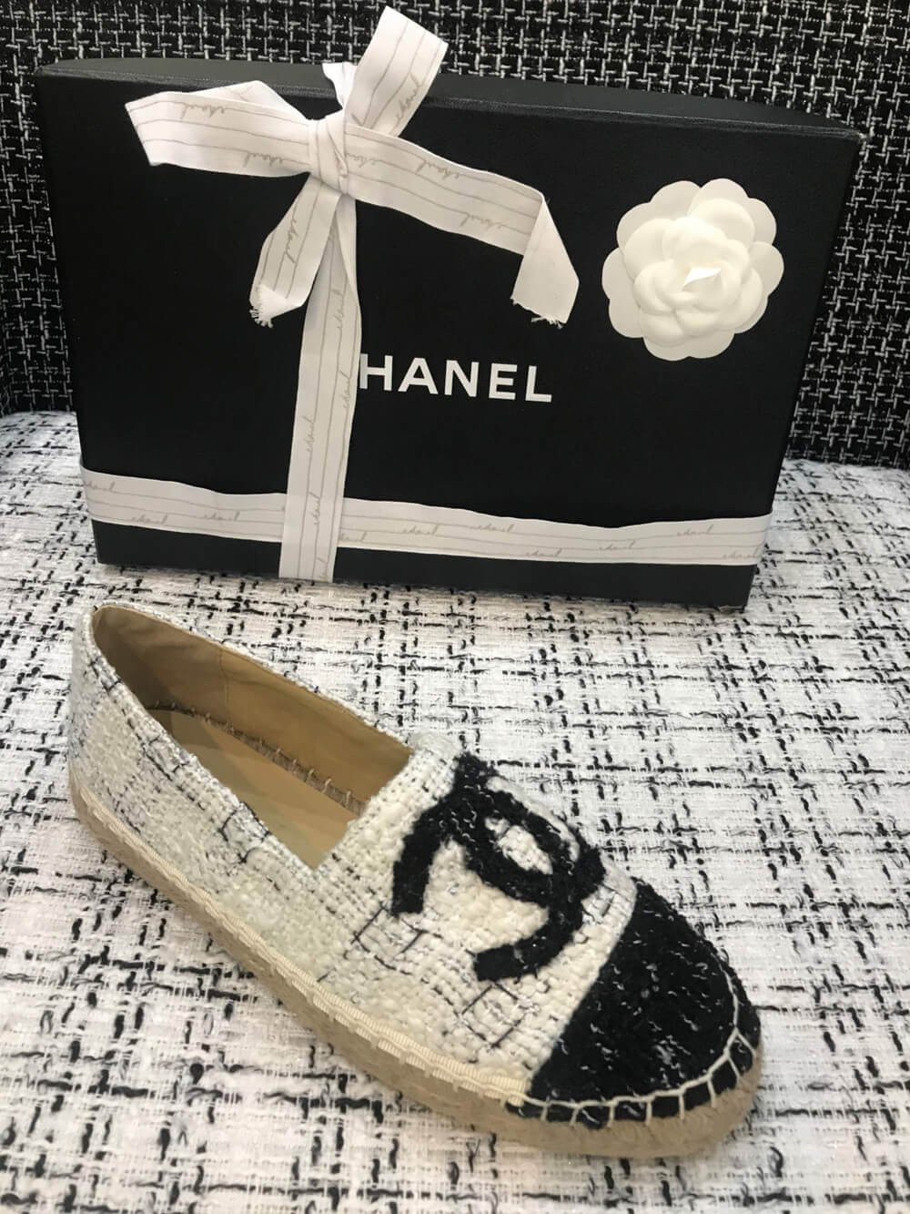 Chanel Tweed Espadrilles G29762 White/Black