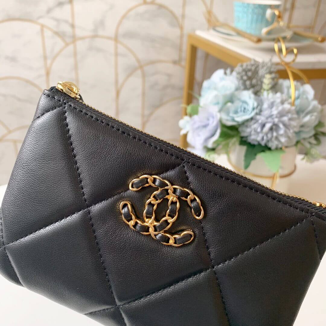 Chanel Mini Pouch 31504-1