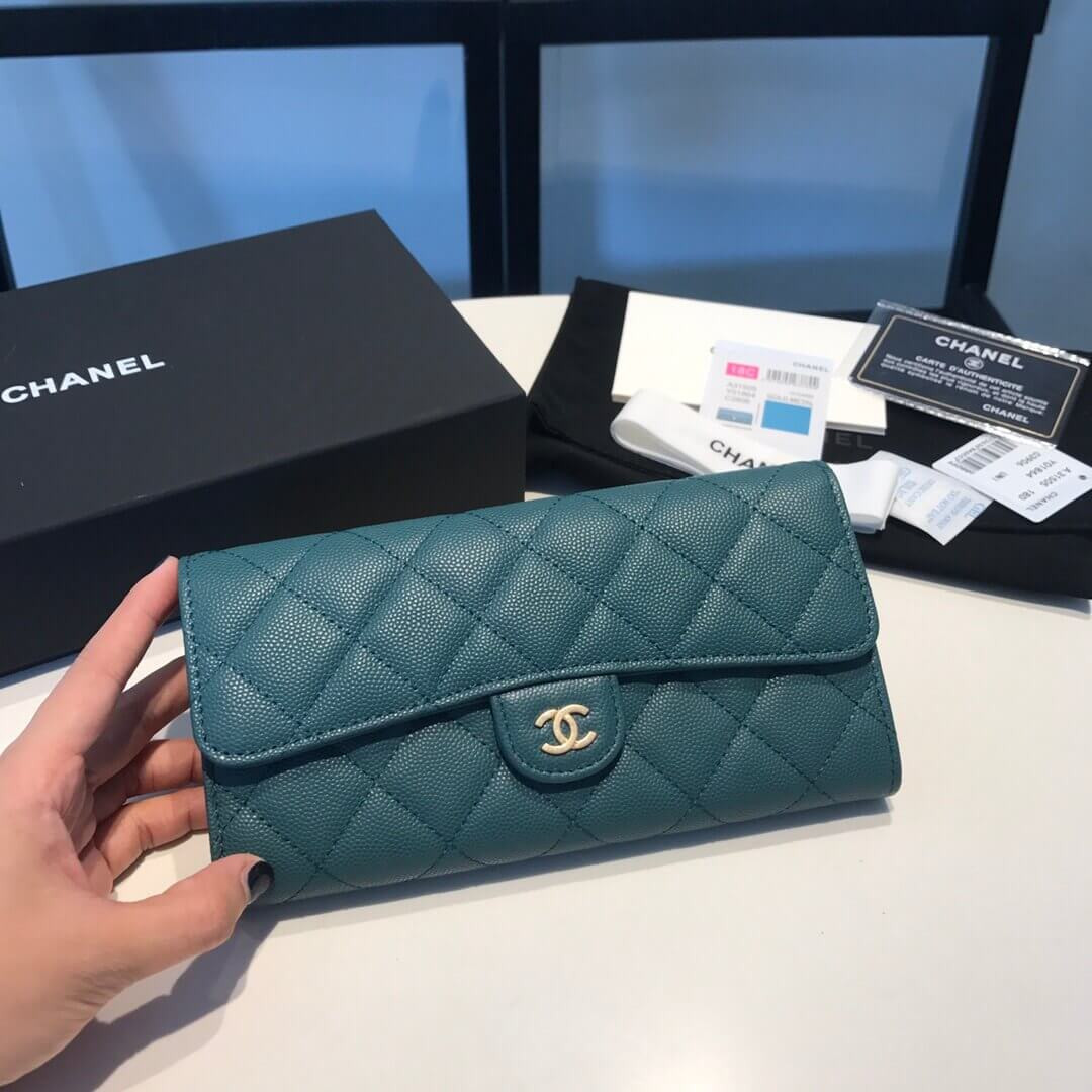 Chanel Grainy Calfskin Classic Bifold Wallet A31505