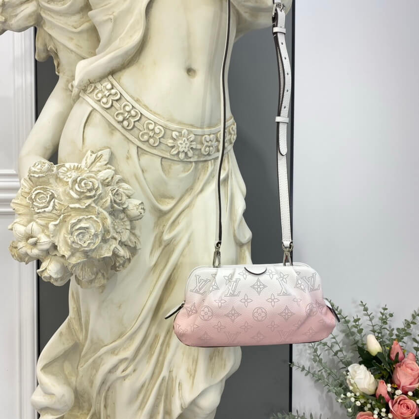 Louis Vuitton Scala Mini Pouch Mahina Leather M80497