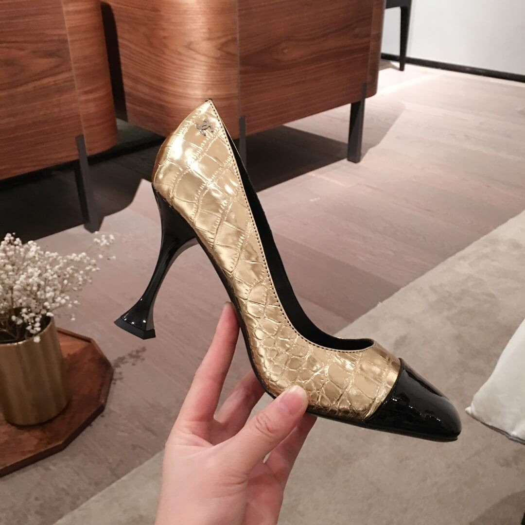 Chanel Crocodile Patent Pumps G35827