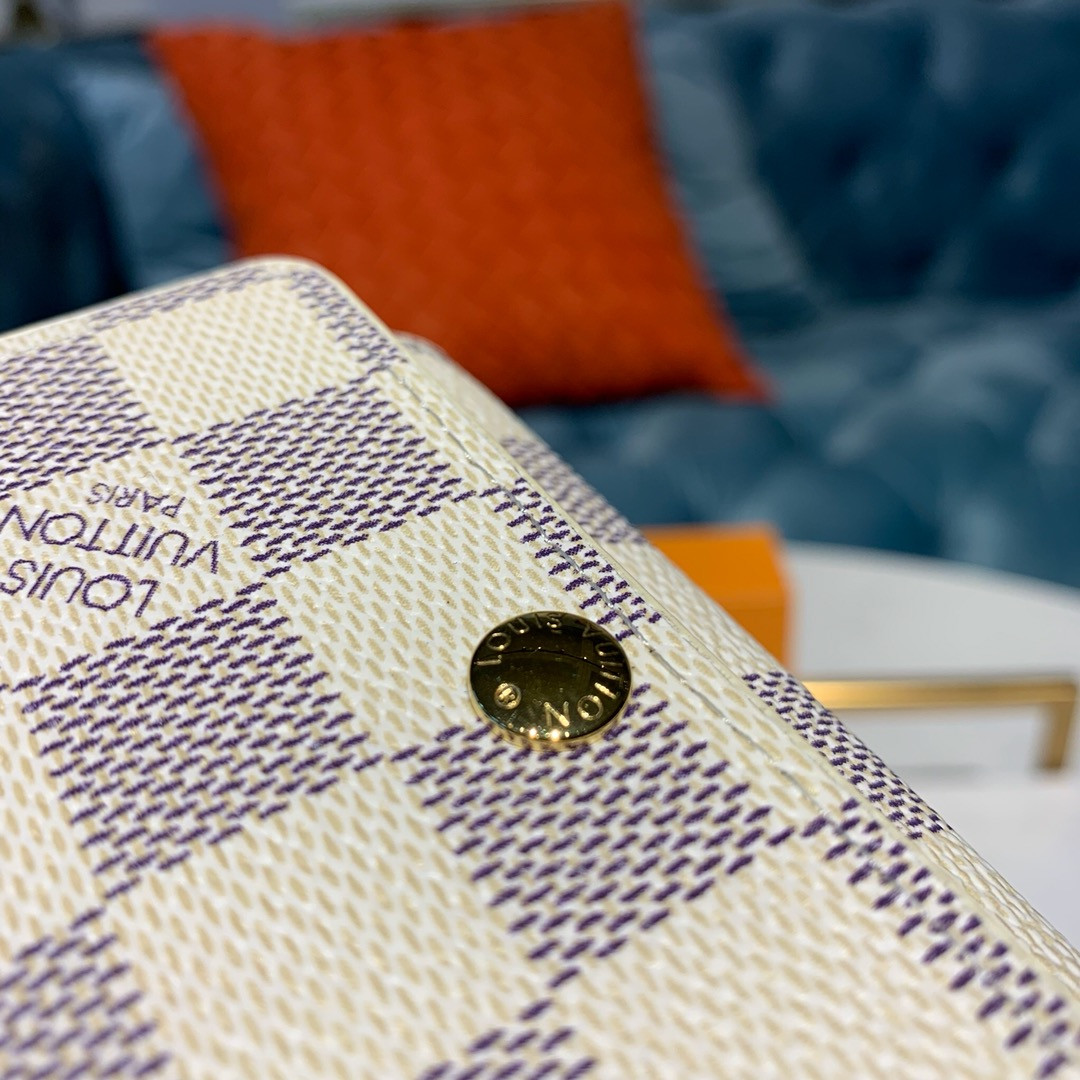 Louis Vuitton Damier Azur 6 Key Holder N61745