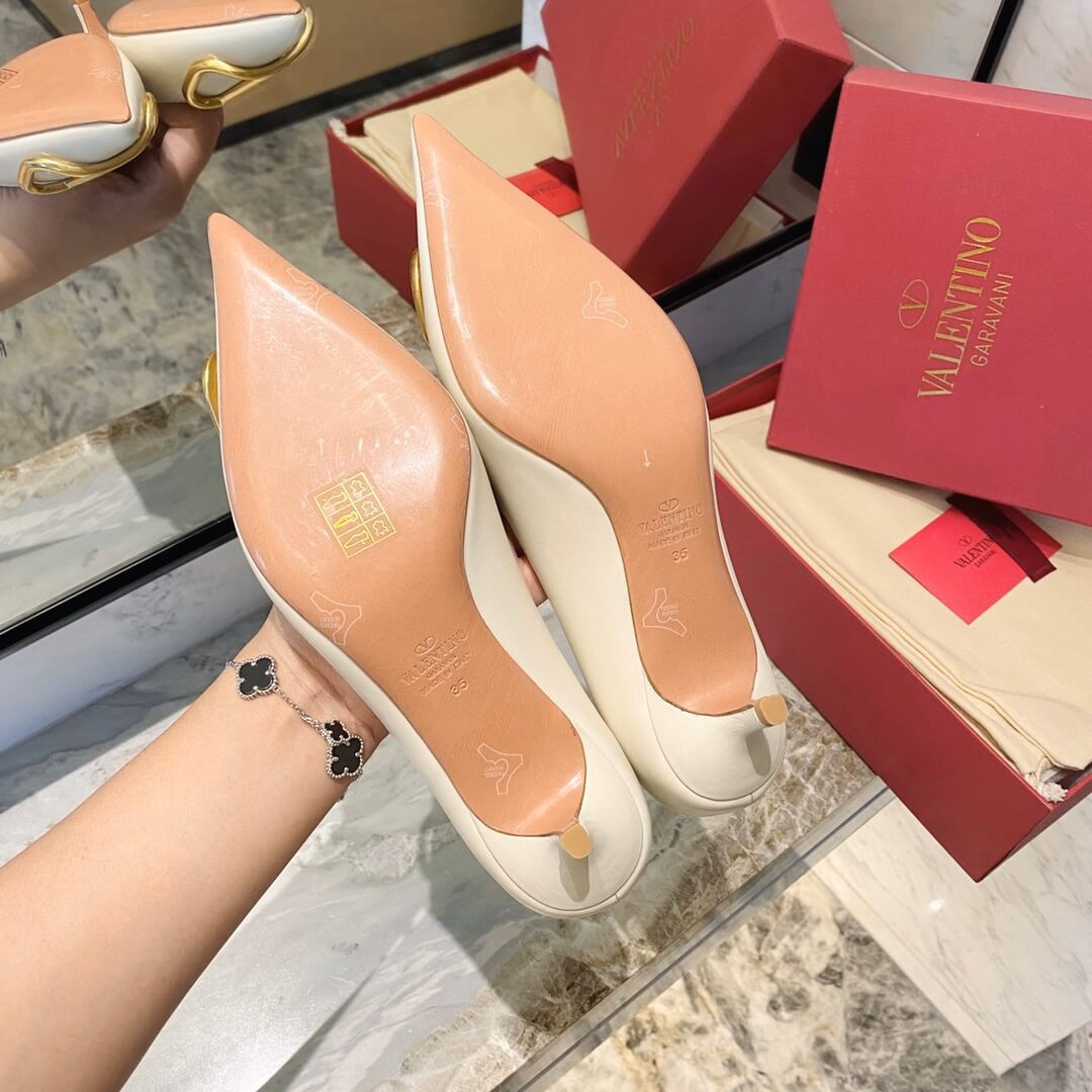 Valentino Garavani Vlogo Calfskin Pump 50mm TW2S0R77