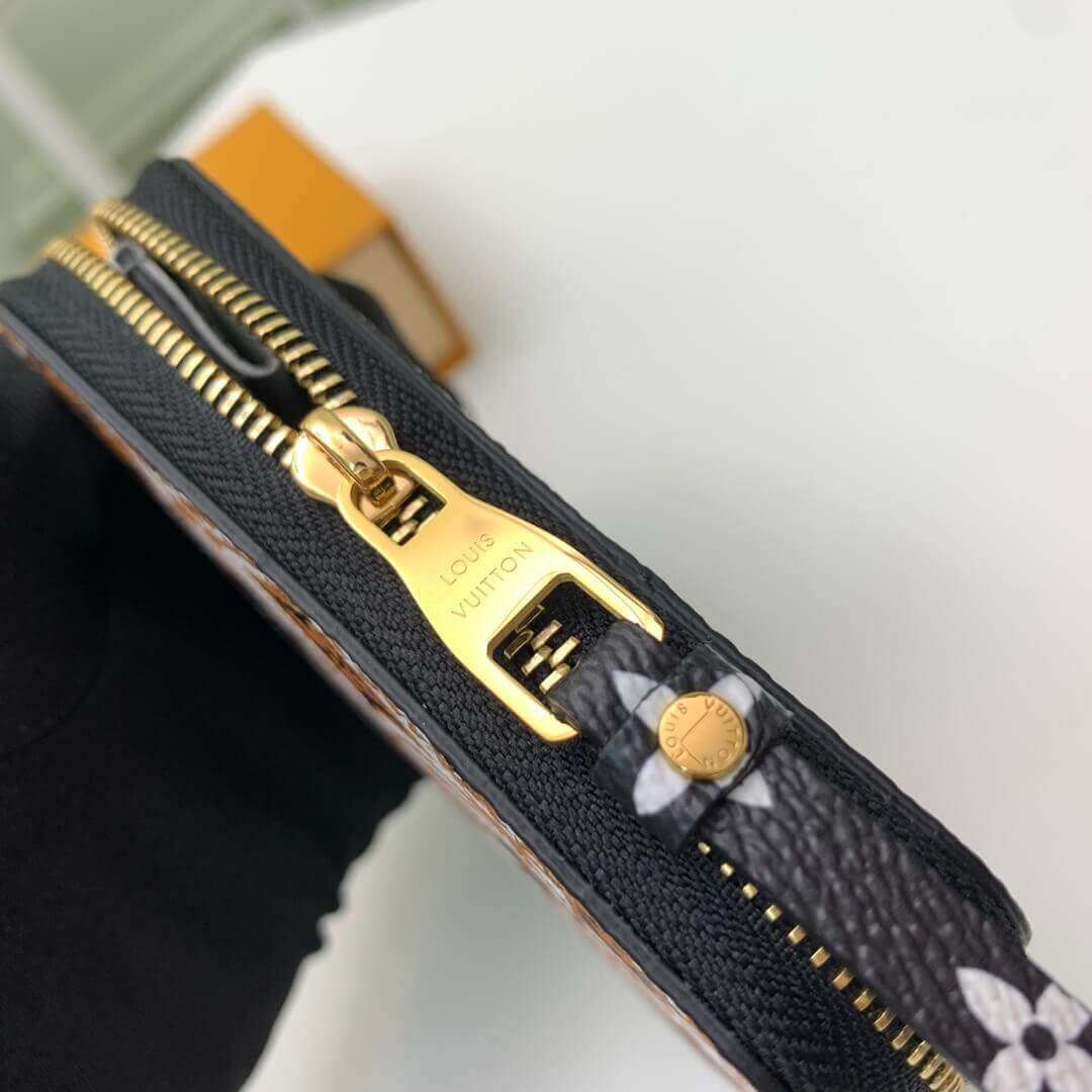 Louis Vuitton LV Crafty Zippy Coin Purse M69496